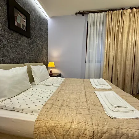 Family Eterno تسيغوف تشارك