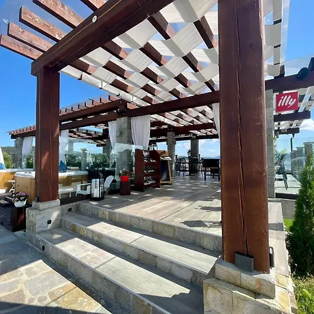 埃泰尔诺家庭酒店 酒店 3*