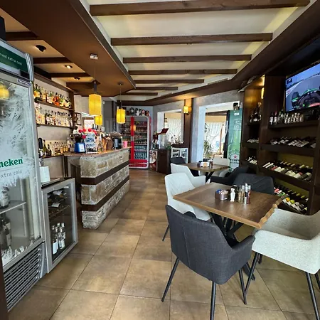 فندق Family Eterno