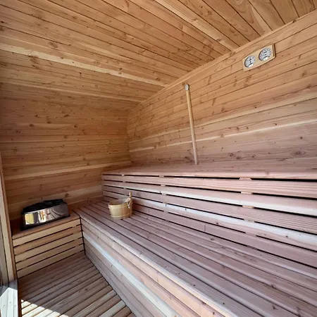 Family Eterno تسيغوف تشارك