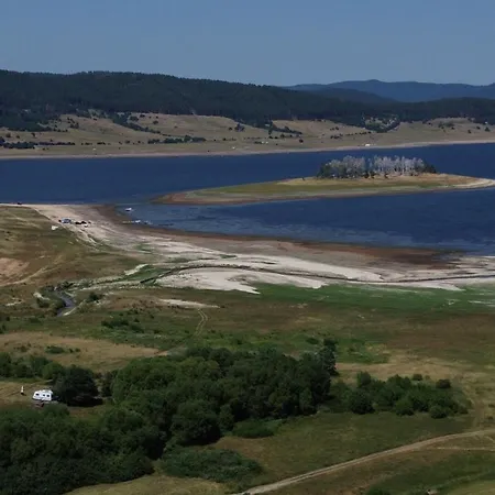 Family Eterno فندق تسيغوف تشارك