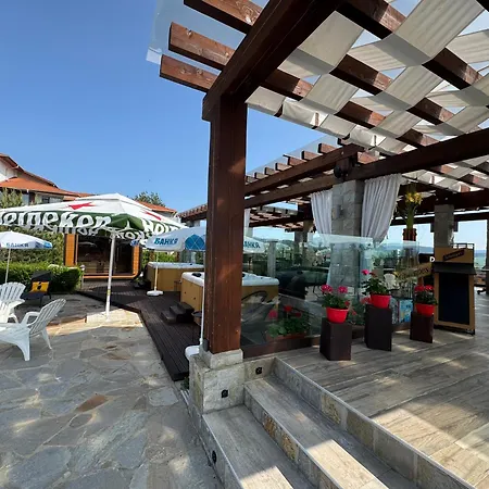 Family Eterno فندق تسيغوف تشارك