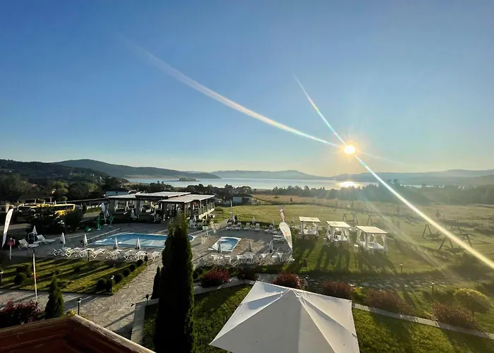 Family Eterno تسيغوف تشارك